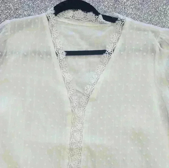 Womens nwot long sleevev neck blouse - Picture 6 of 6